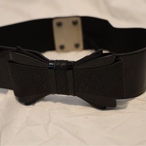 Black bow belt